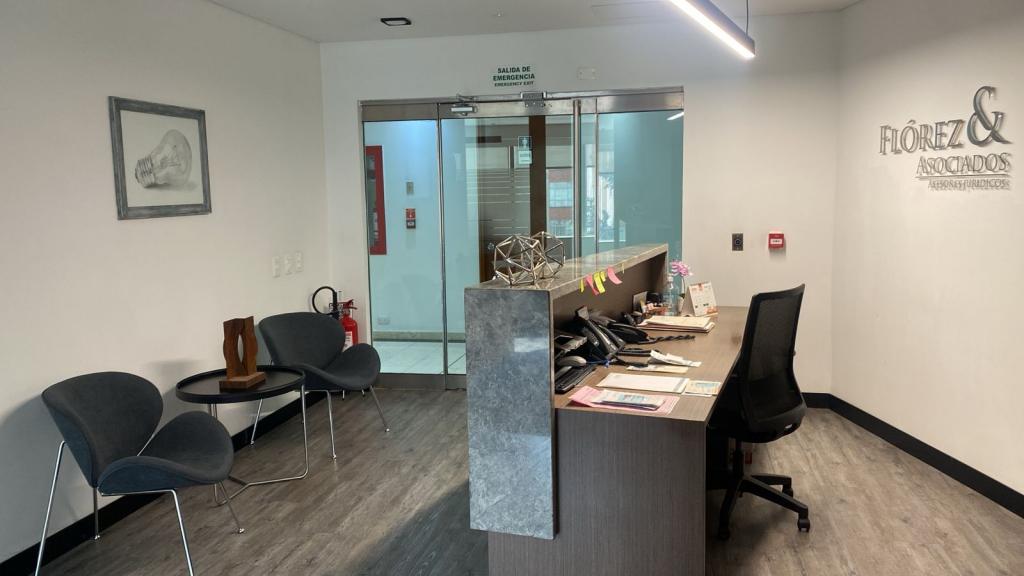 Oficina en arriendo en El Nogal, Bogotá, 197 m² · foto 11 de 12