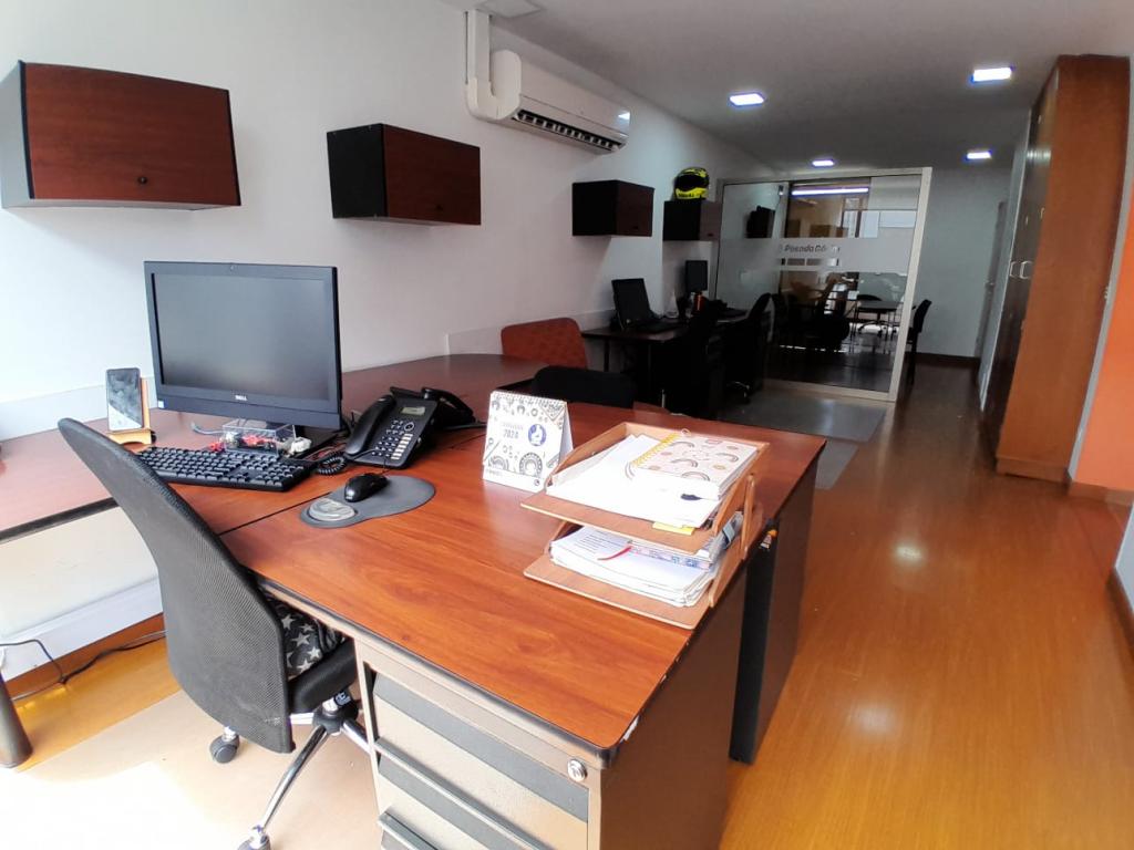 Oficina en arriendo en Chico, Bogotá, 25 m² · foto 10 de 10