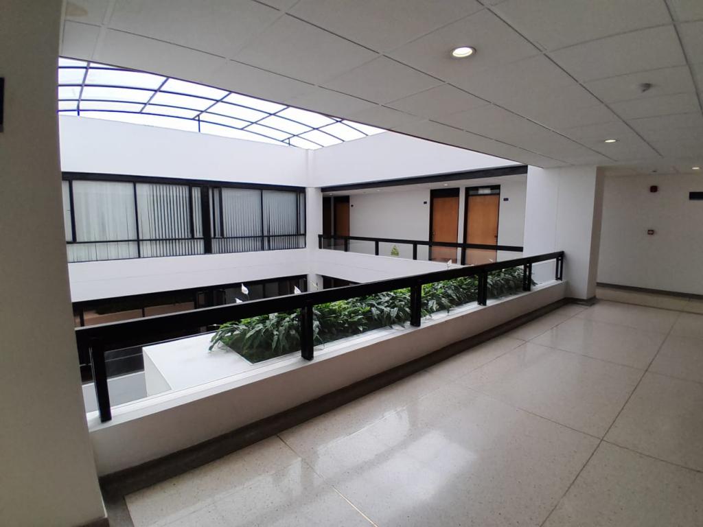 Oficina en arriendo en Chico, Bogotá, 25 m² · foto 5 de 10