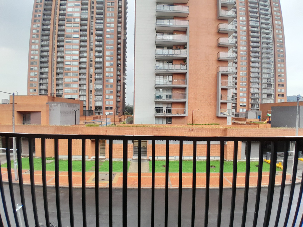 Local en arriendo en Colina Campestre, Bogotá, 25 m² · foto 7 de 9