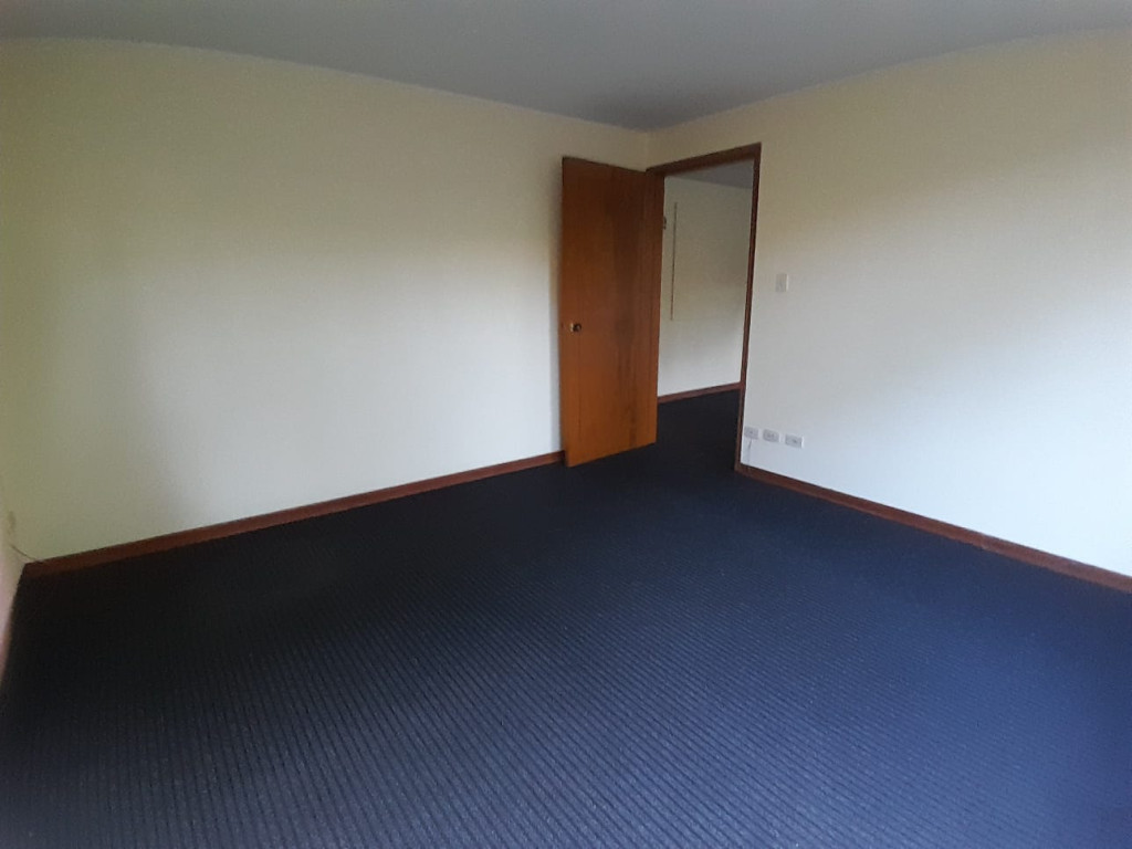 Oficina en arriendo en La Cabrera, Bogotá, 118 m² · foto 7 de 12