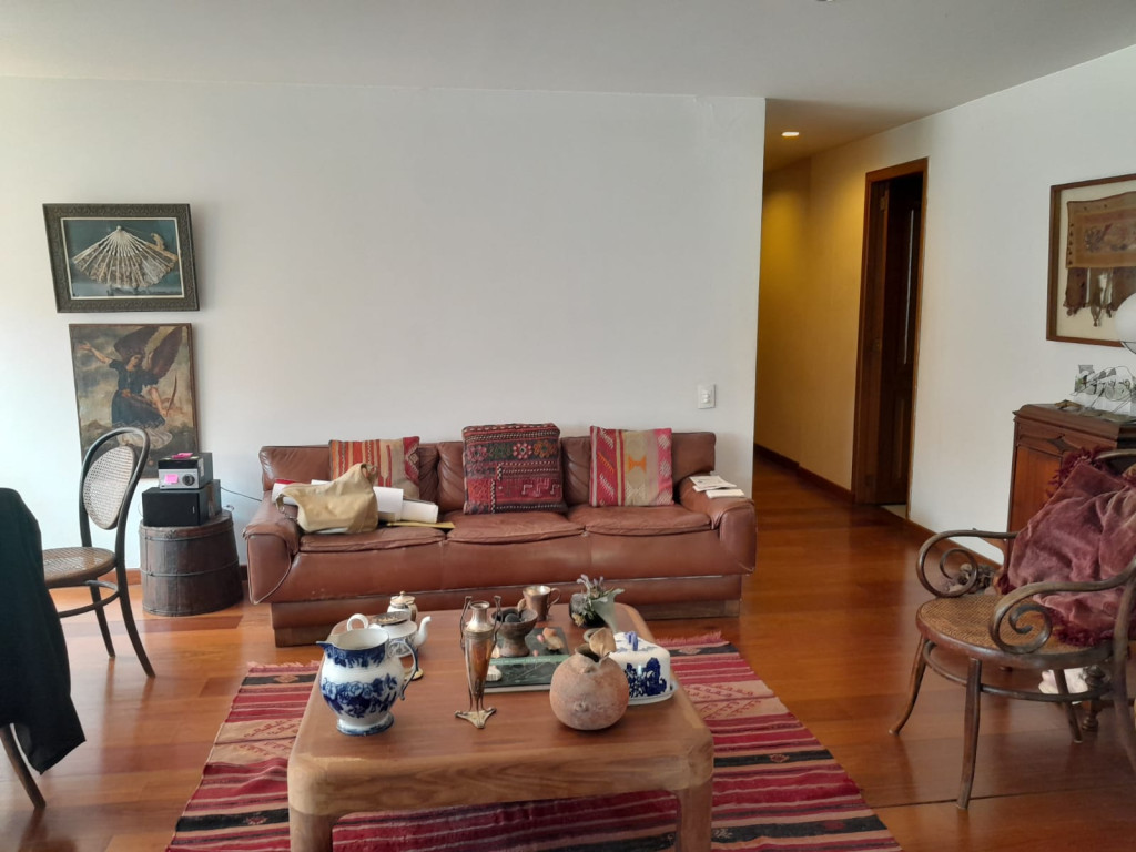 Apartamento de 1 alcoba en venta en Santa Barbara Occidental, Bogotá, 76 m² · foto 11 de 19