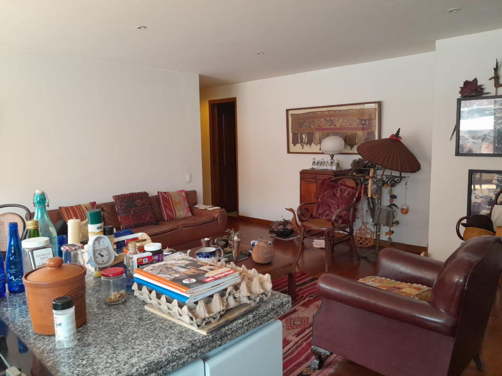 Apartamento de 1 alcoba en venta en Santa Barbara Occidental, Bogotá, 76 m² · foto 13 de 19