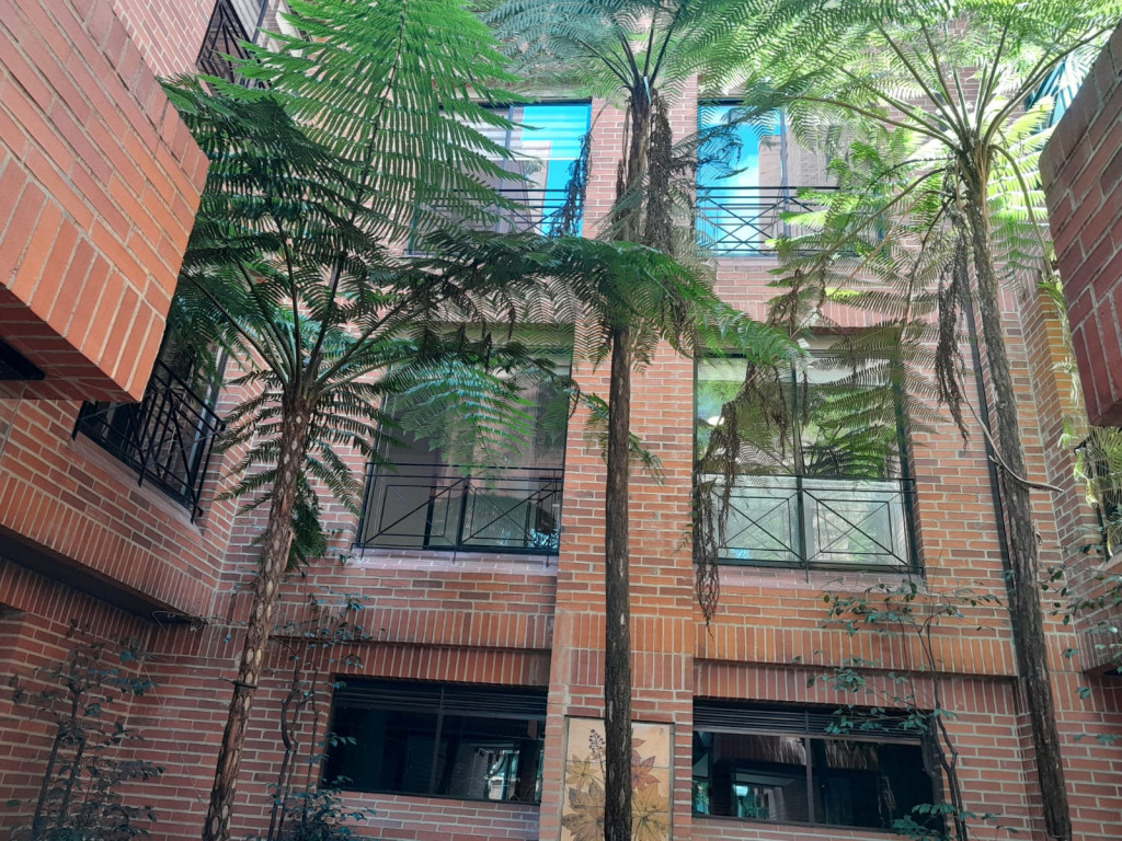 Apartamento de 1 alcoba en venta en Santa Barbara Occidental, Bogotá, 76 m² · foto 6 de 19