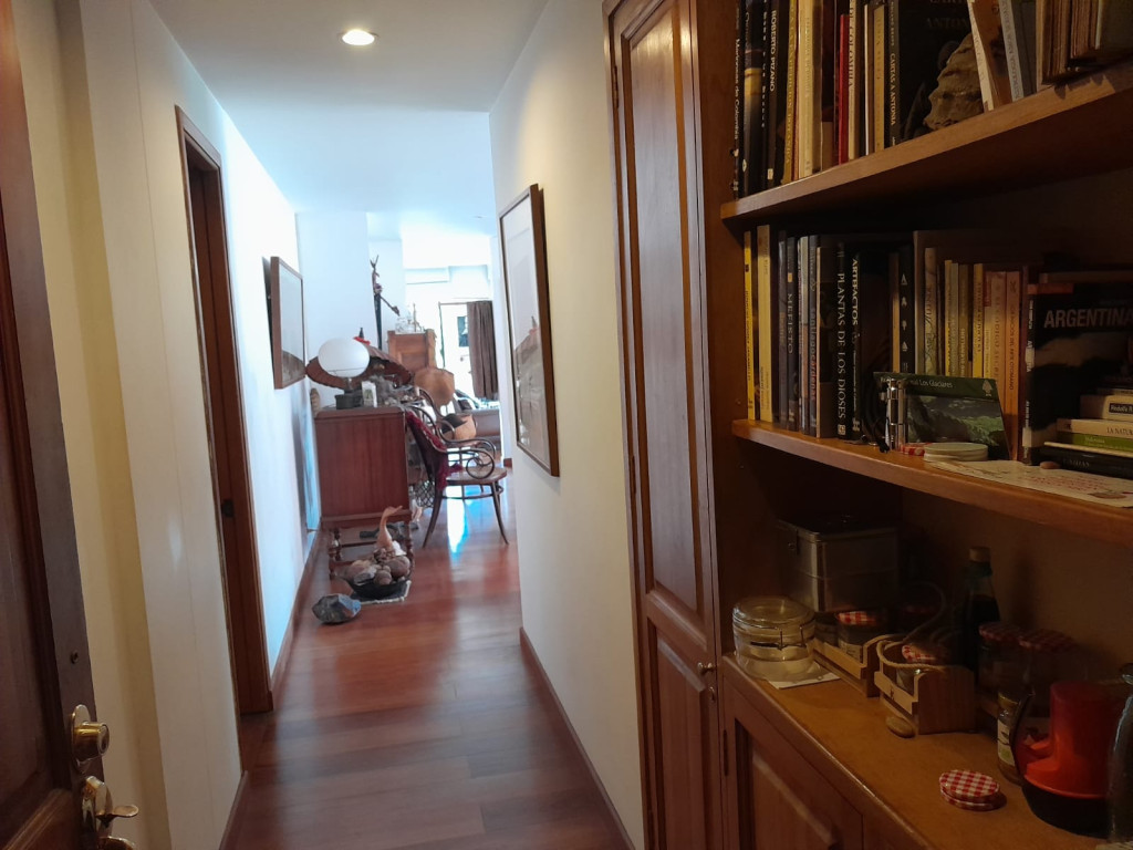 Apartamento de 1 alcoba en venta en Santa Barbara Occidental, Bogotá, 76 m² · foto 9 de 19