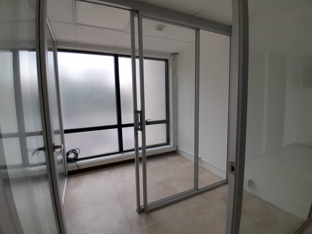 Oficina en arriendo en Bellavista, Bogotá, 110 m² · foto 5 de 13