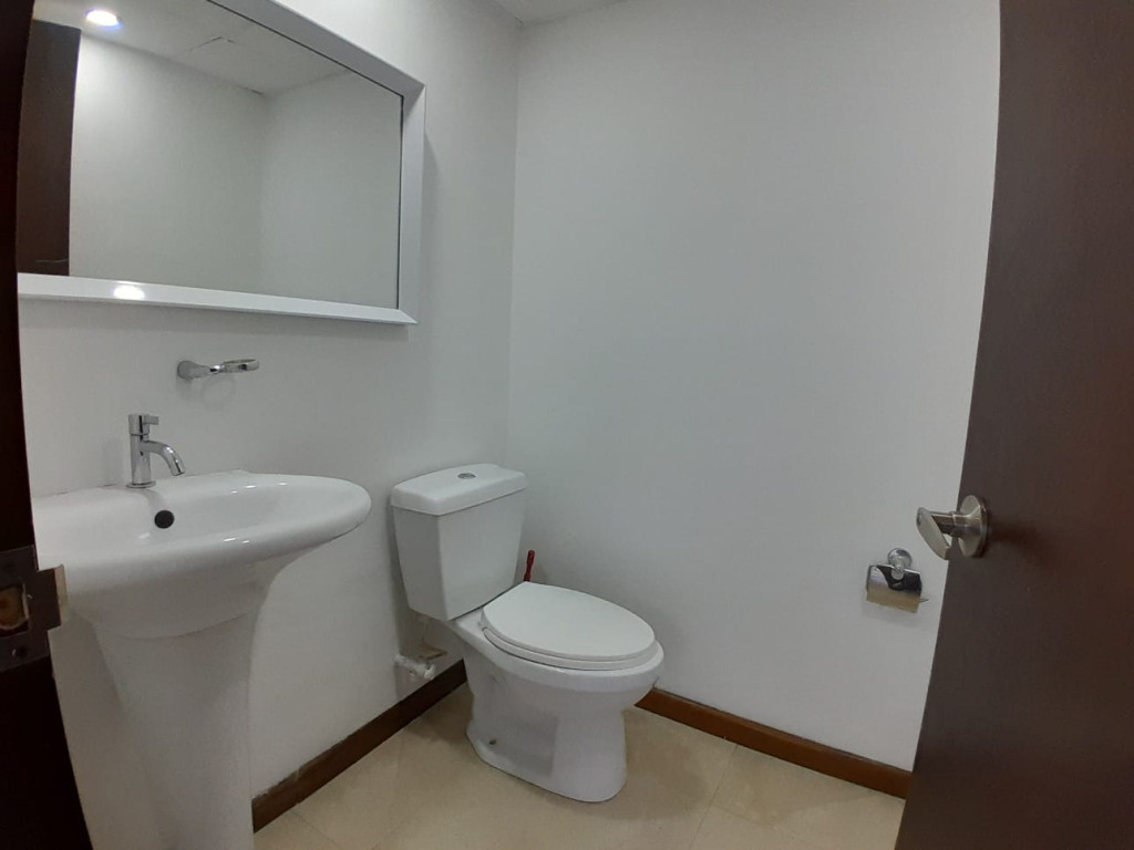 Oficina en arriendo en Bellavista, Bogotá, 110 m² · foto 8 de 13