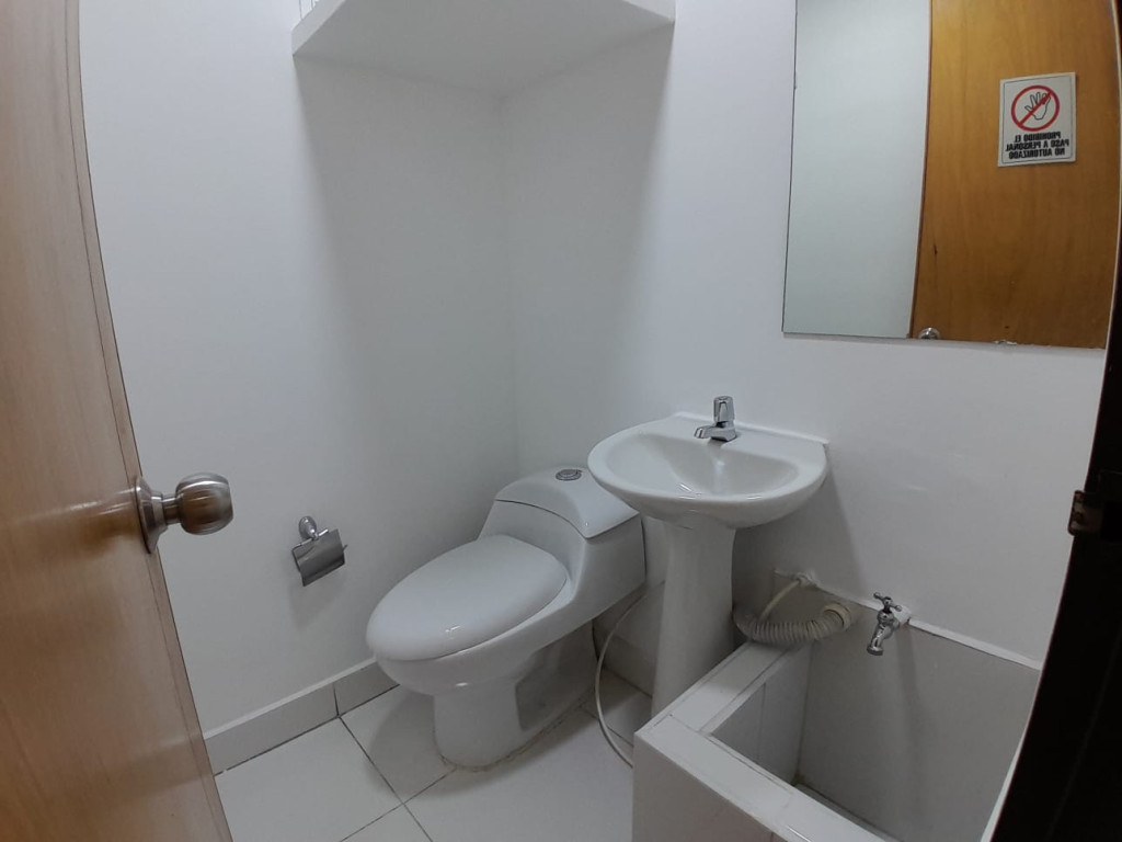 Consultorio en arriendo en Chico, Bogotá, 20 m² · foto 5 de 11