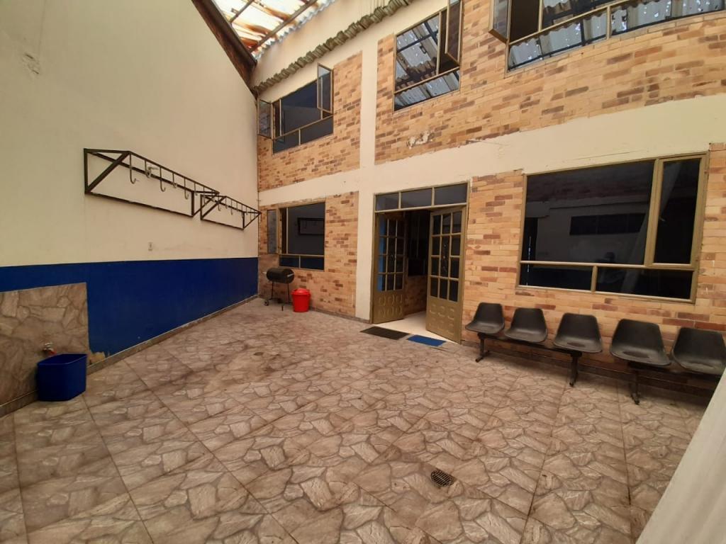 Casa de 12 alcobas en venta en Palermo, Bogotá, 380 m² · foto 3 de 22