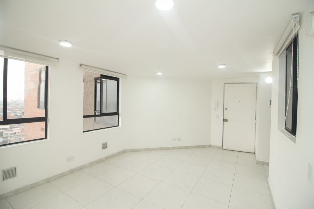 Apartamento de 2 alcobas en venta en Cerros De Suba (Localidad De Suba), Bogotá, 55 m² · foto 4 de 17
