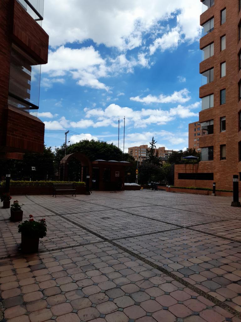 Apartamento en venta en Colina Campestre, Bogotá · foto 2 de 24
