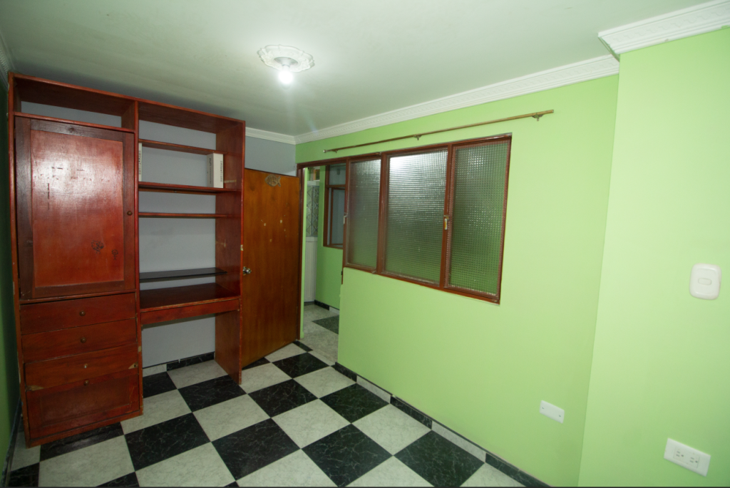 Edificio en venta en Diana Turbay, Bogotá, 230 m² · foto 13 de 24