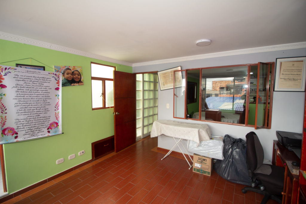 Edificio en venta en Diana Turbay, Bogotá, 230 m² · foto 18 de 24