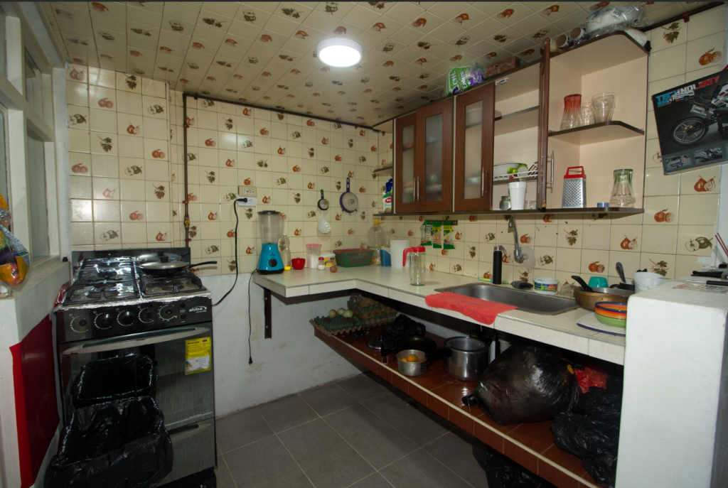 Edificio en venta en Diana Turbay, Bogotá, 230 m² · foto 2 de 24