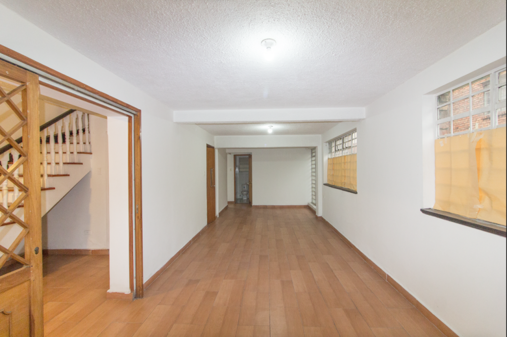 Casa de 5 alcobas en venta en Popular Modelo, Bogotá, 235 m² · foto 2 de 24