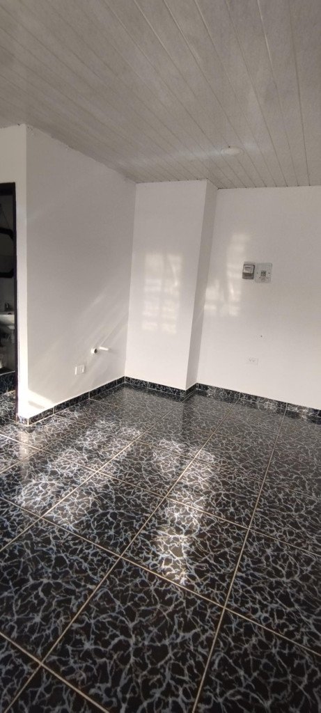 Casa en venta en Castilla, Bogotá · foto 2 de 20