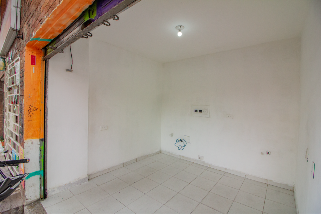 Local en arriendo en El Lago, Bogotá, 7 m² · foto 11 de 11