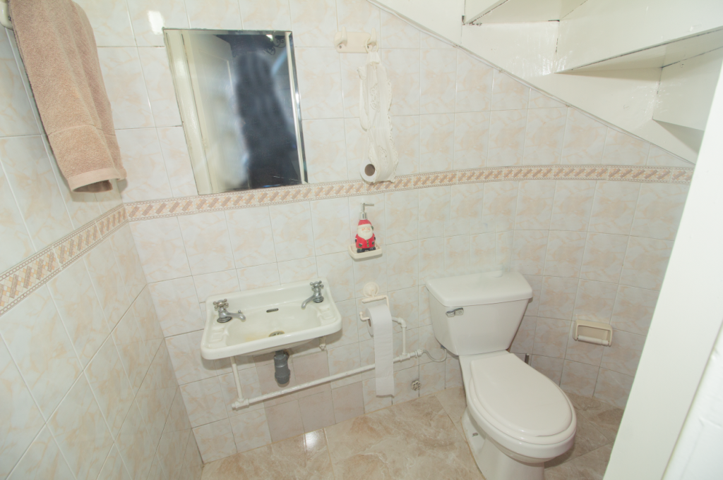 Casa de 6 alcobas en venta en Mariscal Sucre, Bogotá, 351 m² · foto 4 de 20