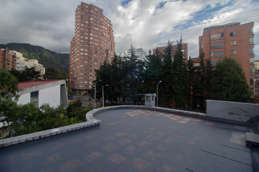 Casa de 6 alcobas en venta en Mariscal Sucre, Bogotá, 246 m² · foto 22 de 24