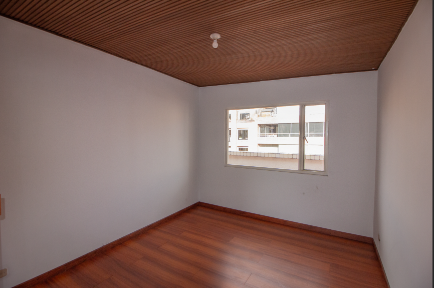 Apartamento de 2 alcobas en venta en Chico Navarra, Bogotá, 148 m² · foto 7 de 24