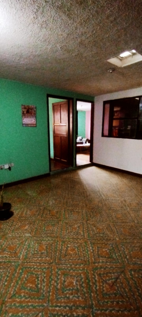Casa de 8 alcobas en venta en La Florida, Bogotá, 334 m² · foto 5 de 22