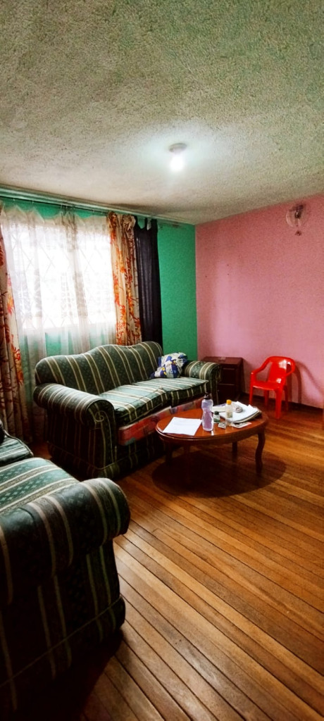 Casa de 8 alcobas en venta en La Florida, Bogotá, 334 m² · foto 6 de 22