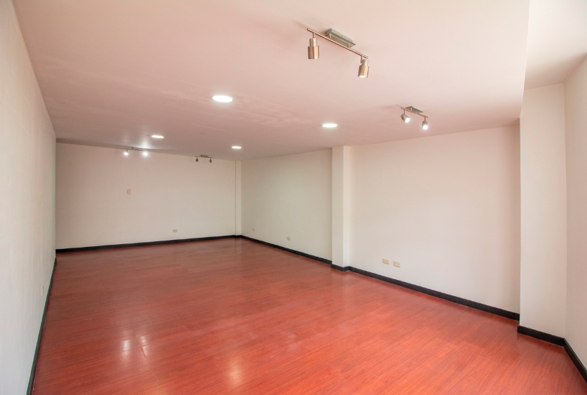 Oficina en arriendo en La Catedral, Bogotá, 35 m² · foto 6 de 17