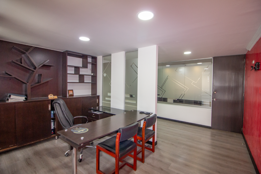 Oficina en venta en La Catedral, Bogotá, 209 m² · foto 13 de 24