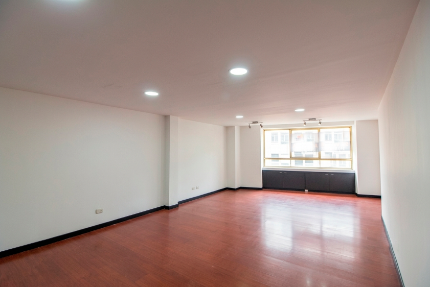 Oficina en venta en La Catedral, Bogotá, 209 m² · foto 3 de 24