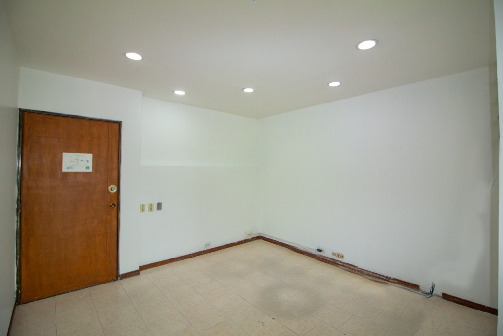 Consultorio en arriendo en La Calleja, Bogotá, 31 m² · foto 5 de 9