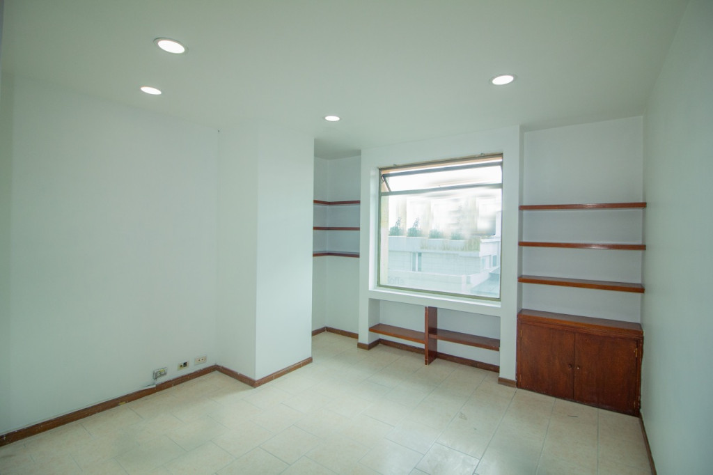 Consultorio en arriendo en La Calleja, Bogotá, 31 m² · foto 7 de 9