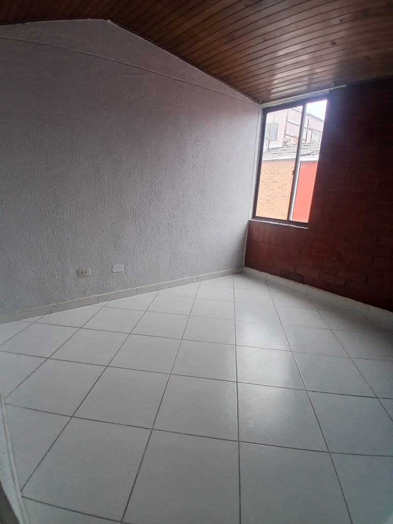 Casa de 3 alcobas en arriendo en Urb. Balmoral Ii, Bogotá, 56 m² · foto 10 de 18