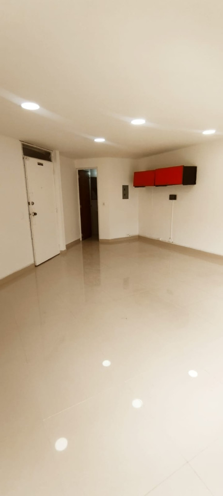 Oficina en arriendo en La Porciuncula, Bogotá, 29 m² · foto 10 de 14