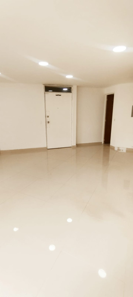 Oficina en arriendo en La Porciuncula, Bogotá, 29 m² · foto 11 de 14