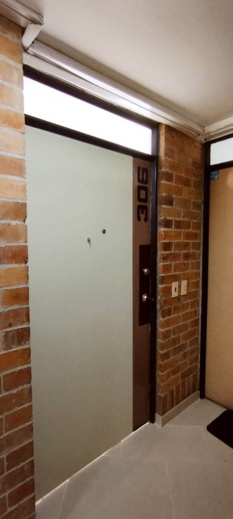Oficina en arriendo en La Porciuncula, Bogotá, 29 m² · foto 8 de 14
