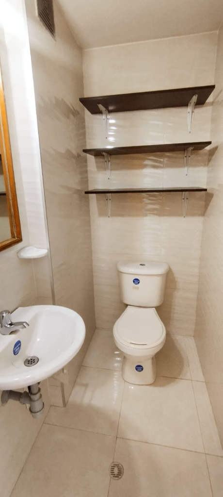 Oficina en arriendo en La Porciuncula, Bogotá, 17 m² · foto 12 de 16