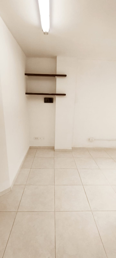 Oficina en arriendo en La Porciuncula, Bogotá, 17 m² · foto 14 de 16