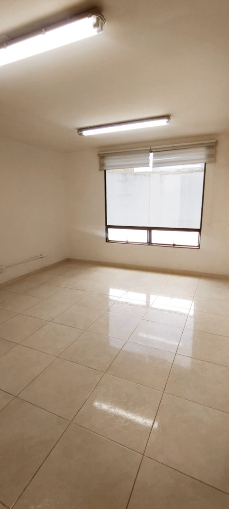 Oficina en arriendo en La Porciuncula, Bogotá, 17 m² · foto 15 de 16
