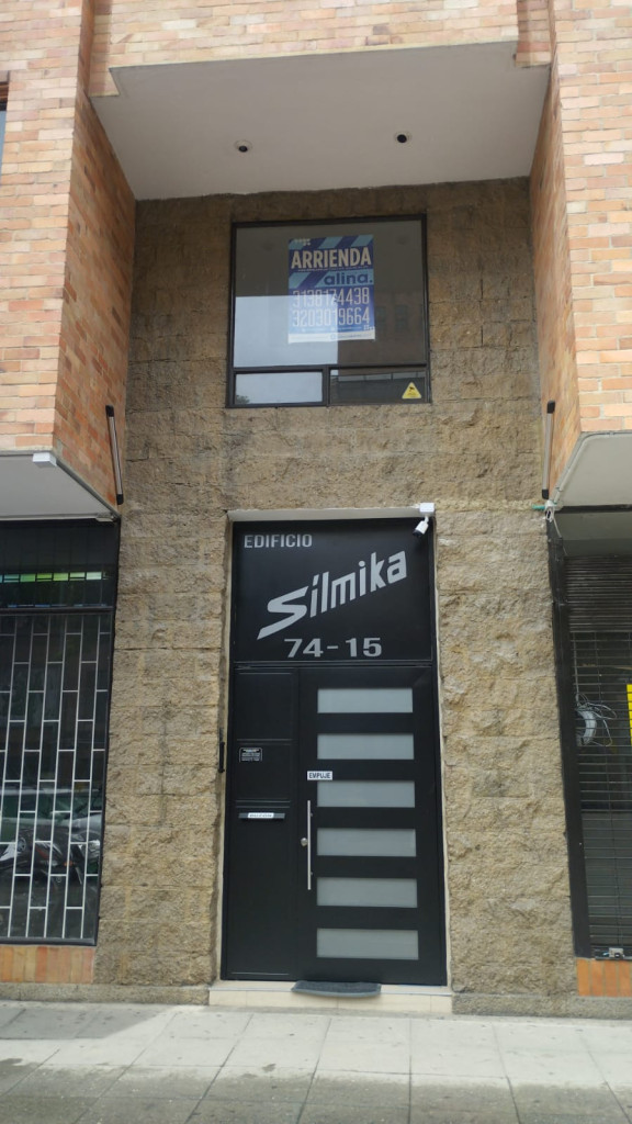 Oficina en arriendo en La Porciuncula, Bogotá, 17 m² · foto 2 de 16