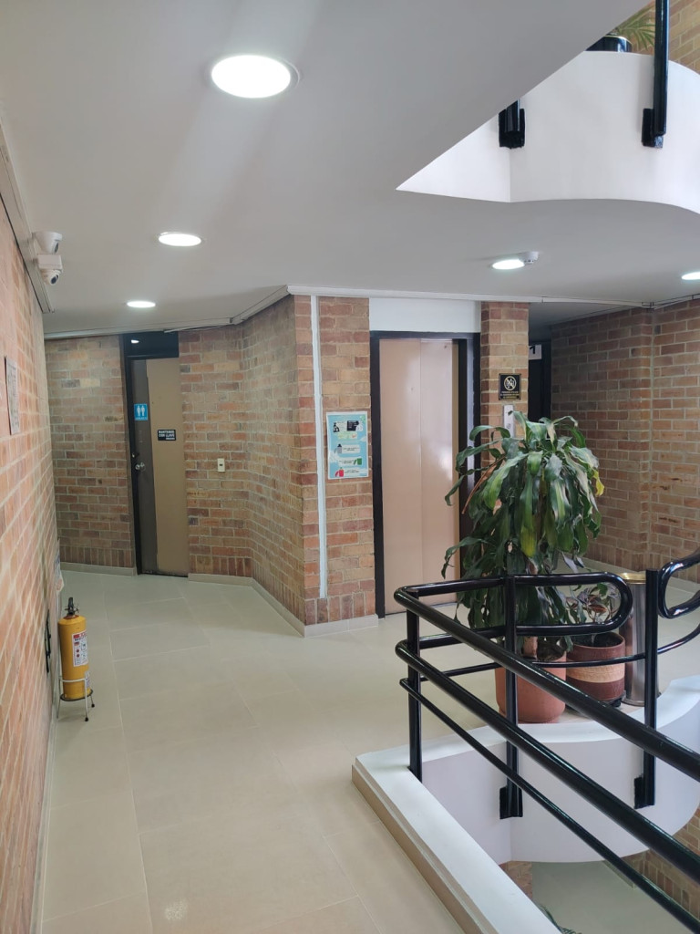 Oficina en arriendo en La Porciuncula, Bogotá, 17 m² · foto 6 de 16
