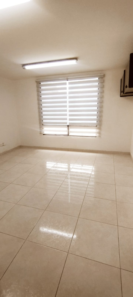 Oficina en arriendo en La Porciuncula, Bogotá, 17 m² · foto 9 de 16