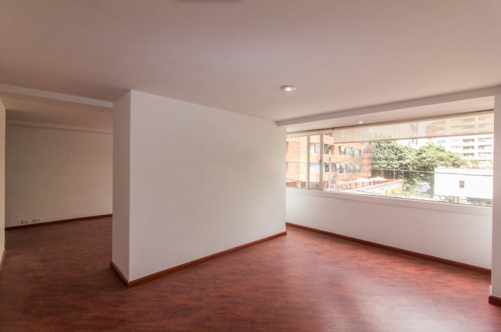 APARTAMENTO en ARRIENDO/VENTA en Los Rosales