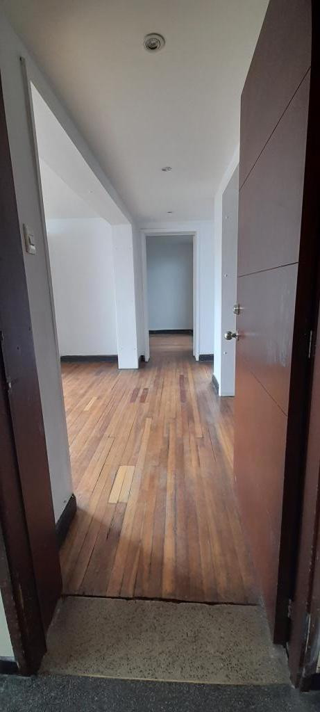 Edificio en venta en Teusaquillo, Bogotá, 460 m² · foto 14 de 24