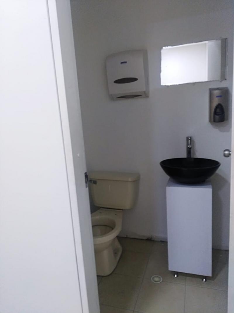 Local en venta en Cc Santafe, Bogotá, 53 m² · foto 9 de 11