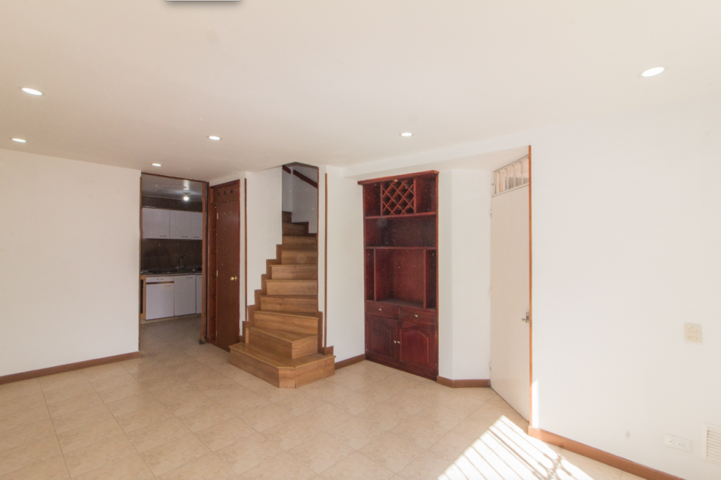 Casa de 4 alcobas en venta en San Jorge, Bogotá, 76 m² · foto 4 de 24