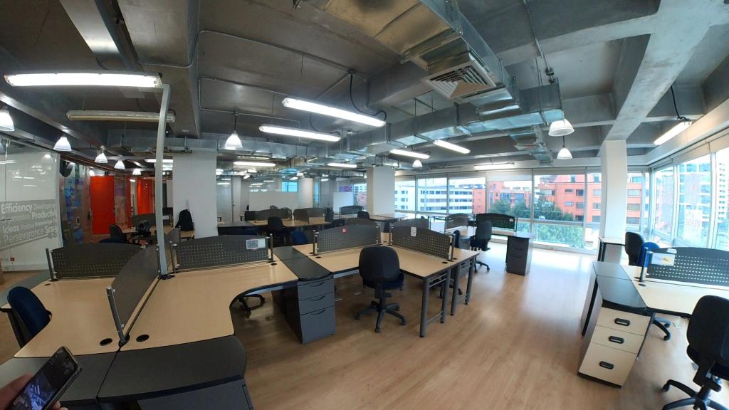 Oficina en venta en Santa Bárbara, Bogotá, 300 m² · foto 16 de 20