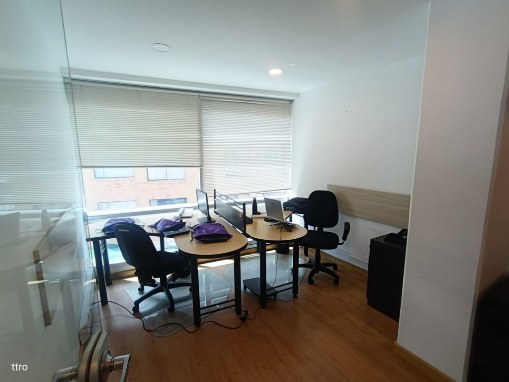 Oficina en arriendo en Santa Barbara Alta, Bogotá, 115 m² · foto 10 de 19