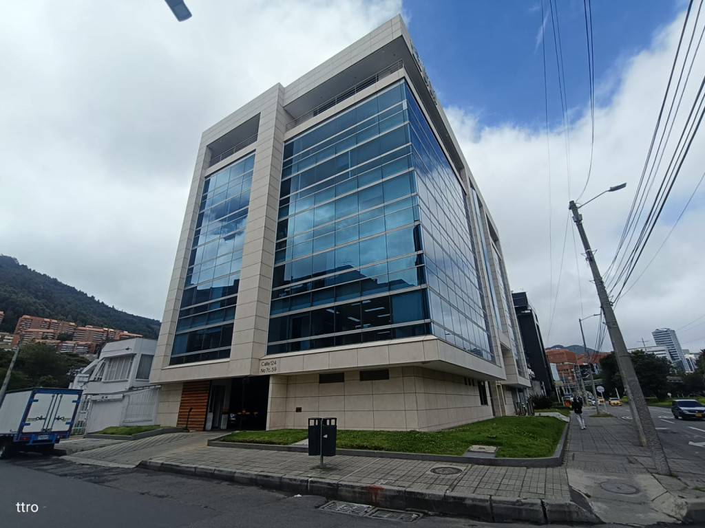 Oficina en arriendo en Santa Barbara Alta, Bogotá, 115 m² · foto 2 de 19