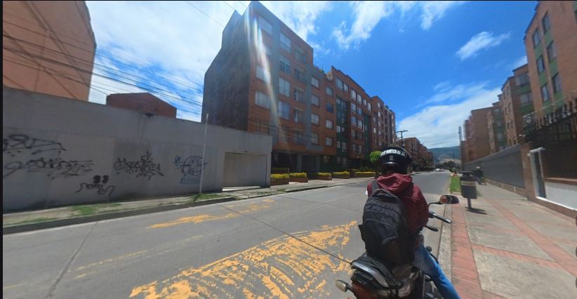Lote en venta en Victoria Norte, Bogotá, 300 m² · foto 4 de 8