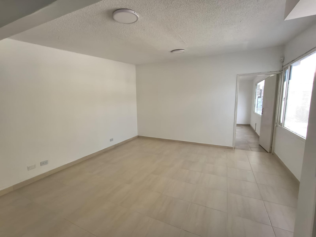 Oficina en arriendo en La Castellana, Bogotá, 52 m² · foto 12 de 17